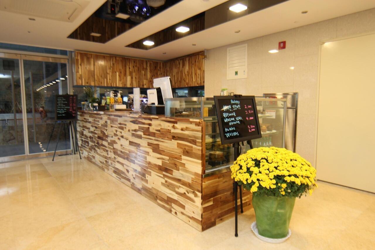 Gloucester Hotel Jeju Dış mekan fotoğraf