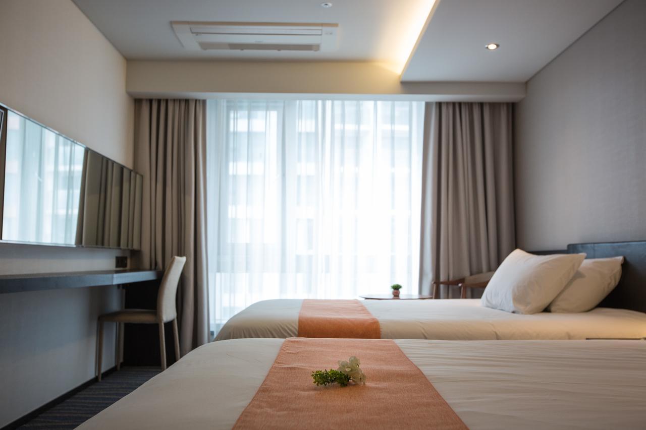 Gloucester Hotel Jeju Dış mekan fotoğraf