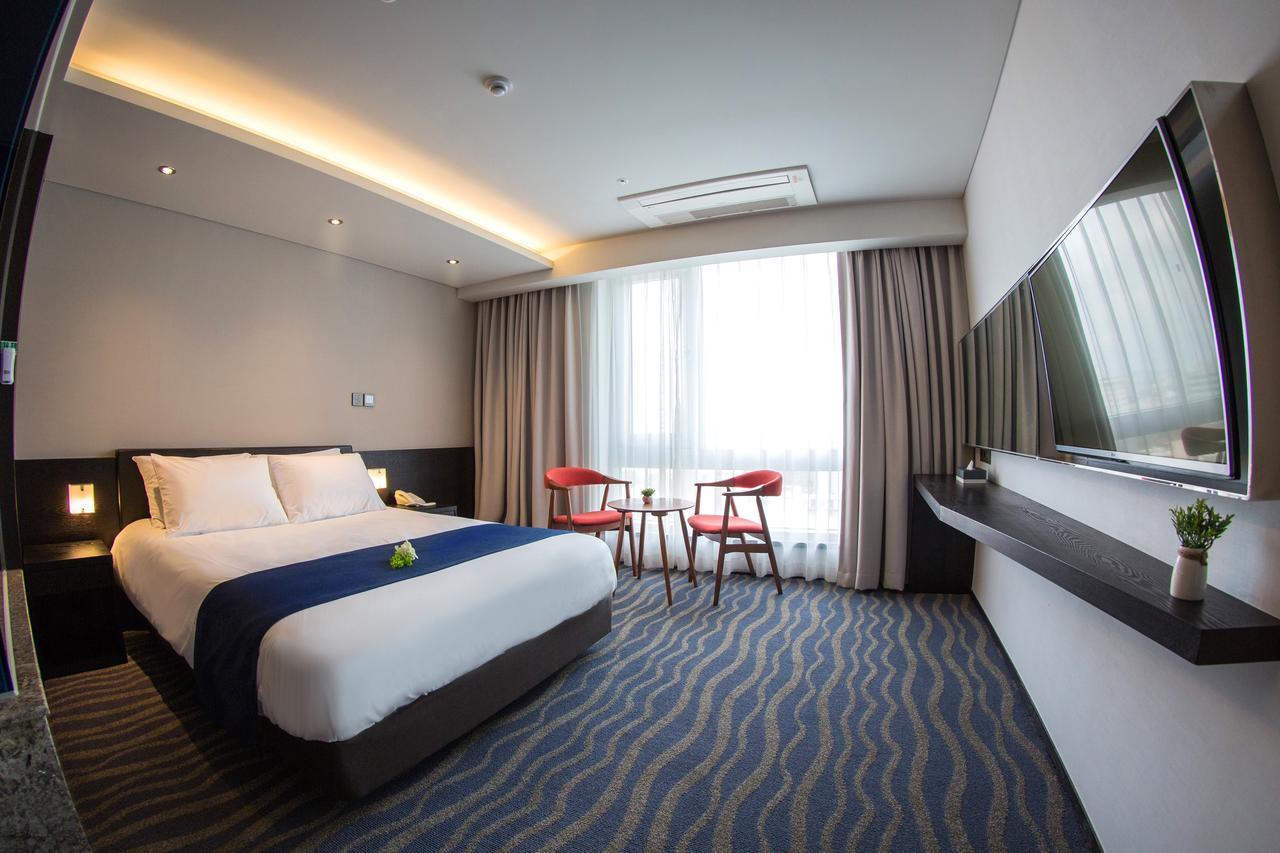 Gloucester Hotel Jeju Dış mekan fotoğraf