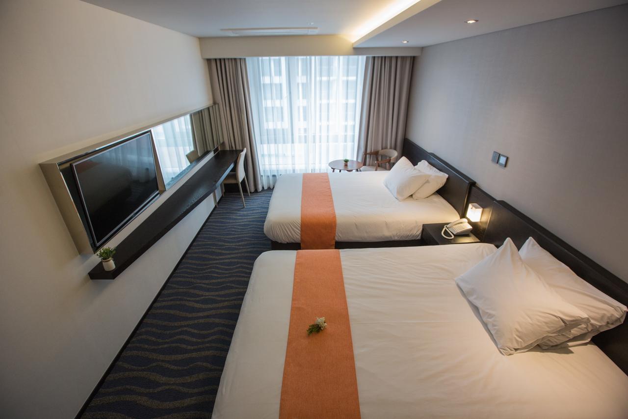 Gloucester Hotel Jeju Dış mekan fotoğraf
