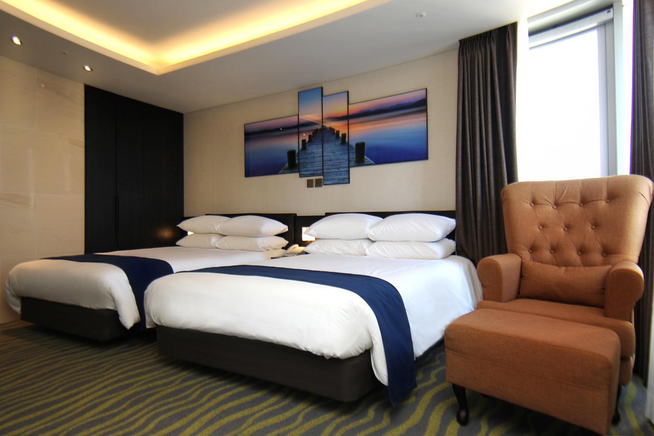 Gloucester Hotel Jeju Dış mekan fotoğraf
