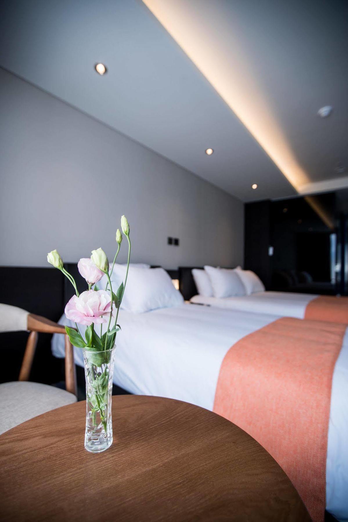 Gloucester Hotel Jeju Dış mekan fotoğraf