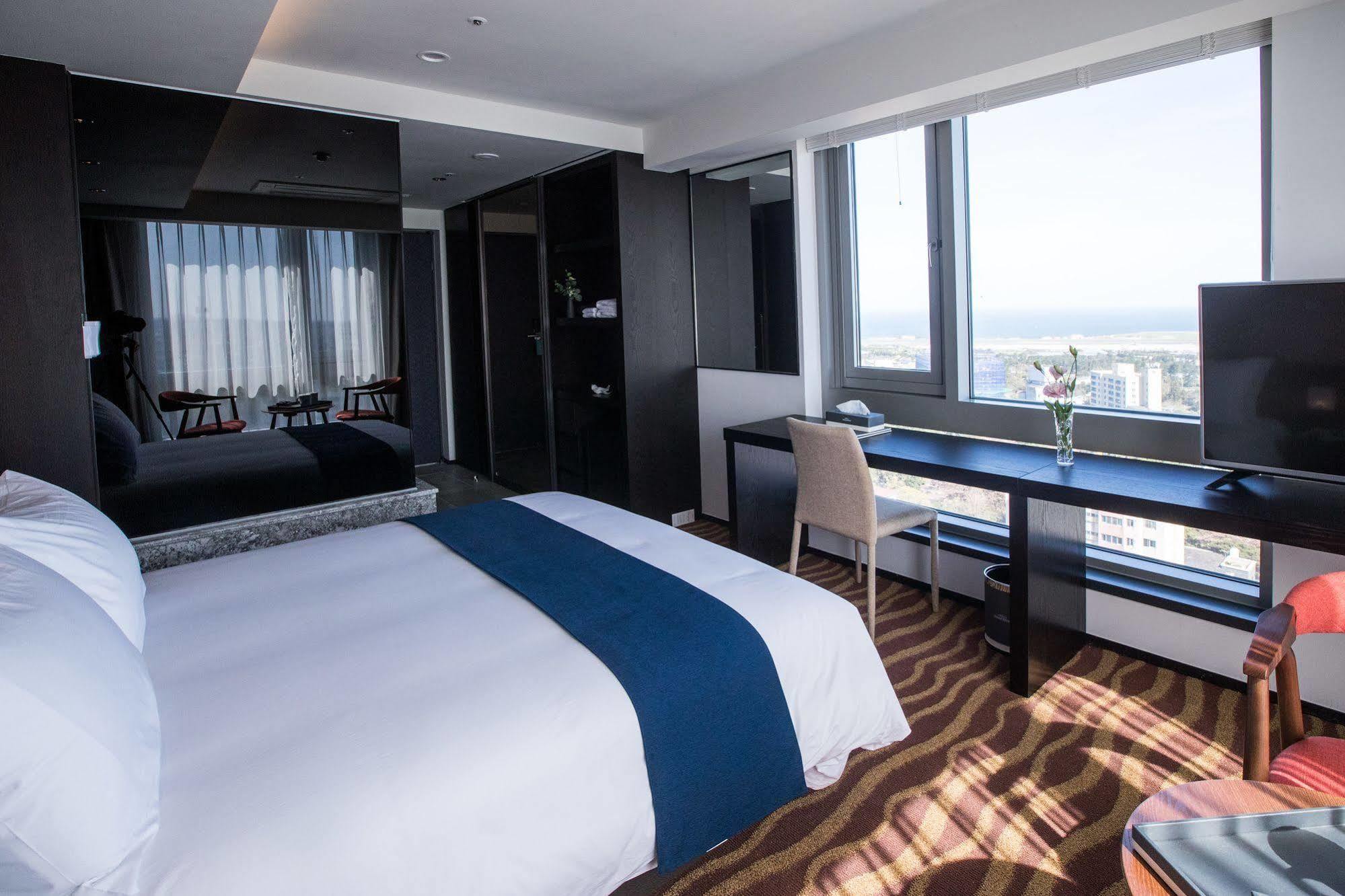 Gloucester Hotel Jeju Dış mekan fotoğraf