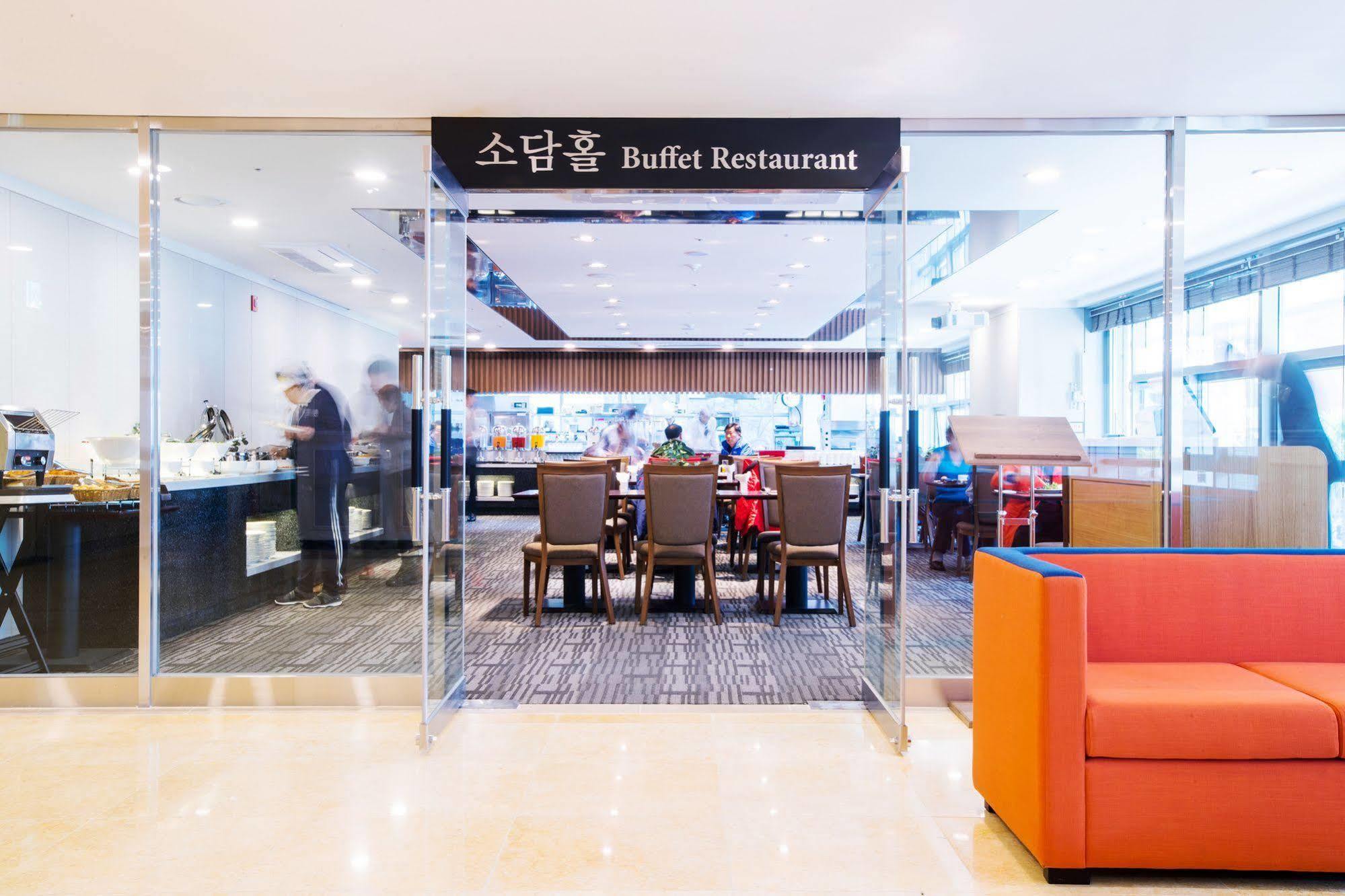 Gloucester Hotel Jeju Dış mekan fotoğraf